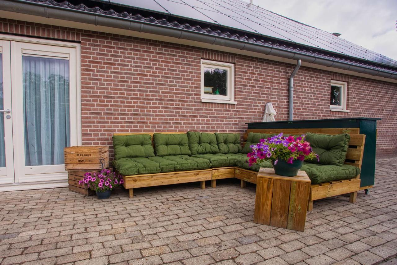 Van Abelshoeve Gieterveen Luaran gambar